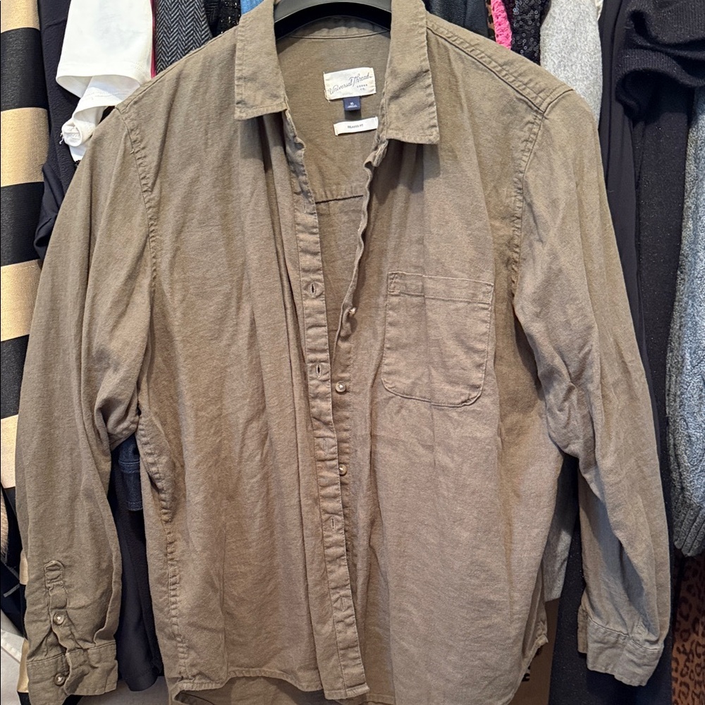 Universal Thread Olive Green Button-Up Shirt - image 1